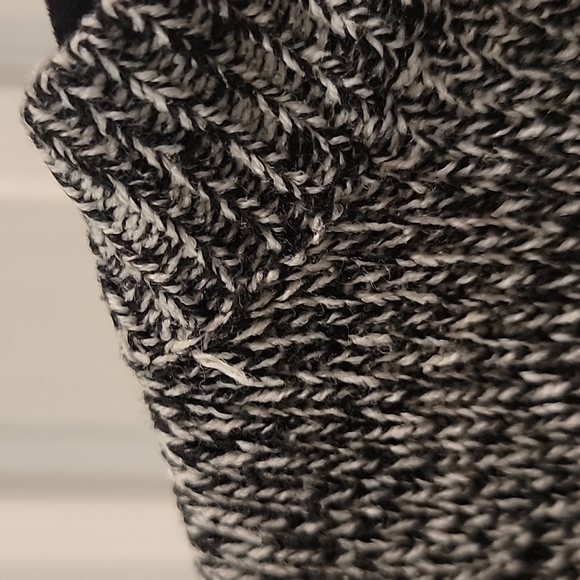 H&M Divided Knit Sweater, Size SP - Picture 5 of 5